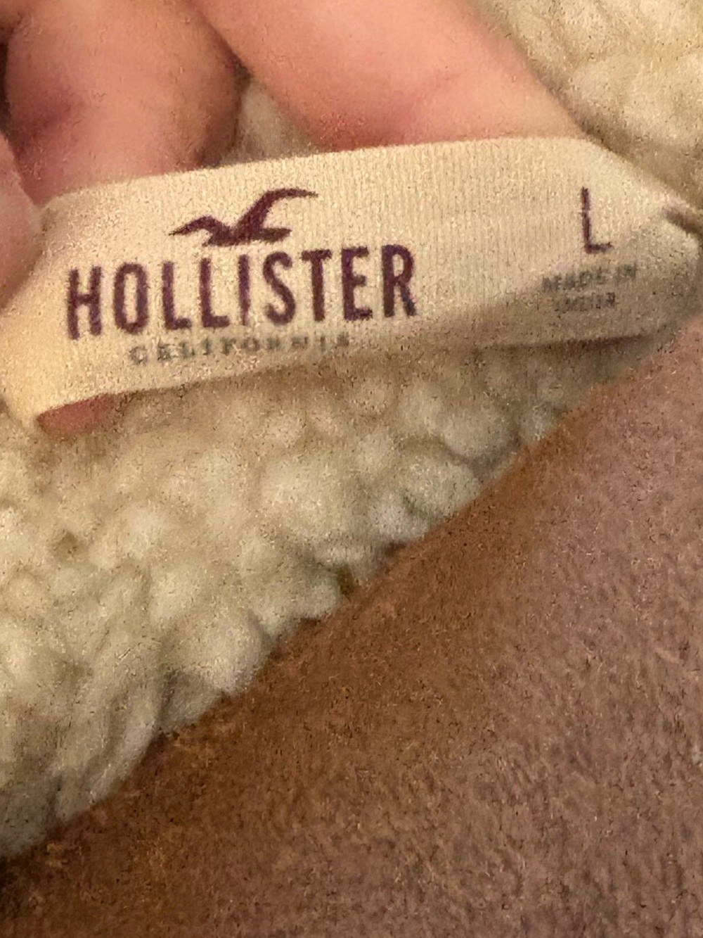 Hollister Gray Faux Fur Hooded Sherpa Parka Jacket EUC Size L - Picture 13 of 15